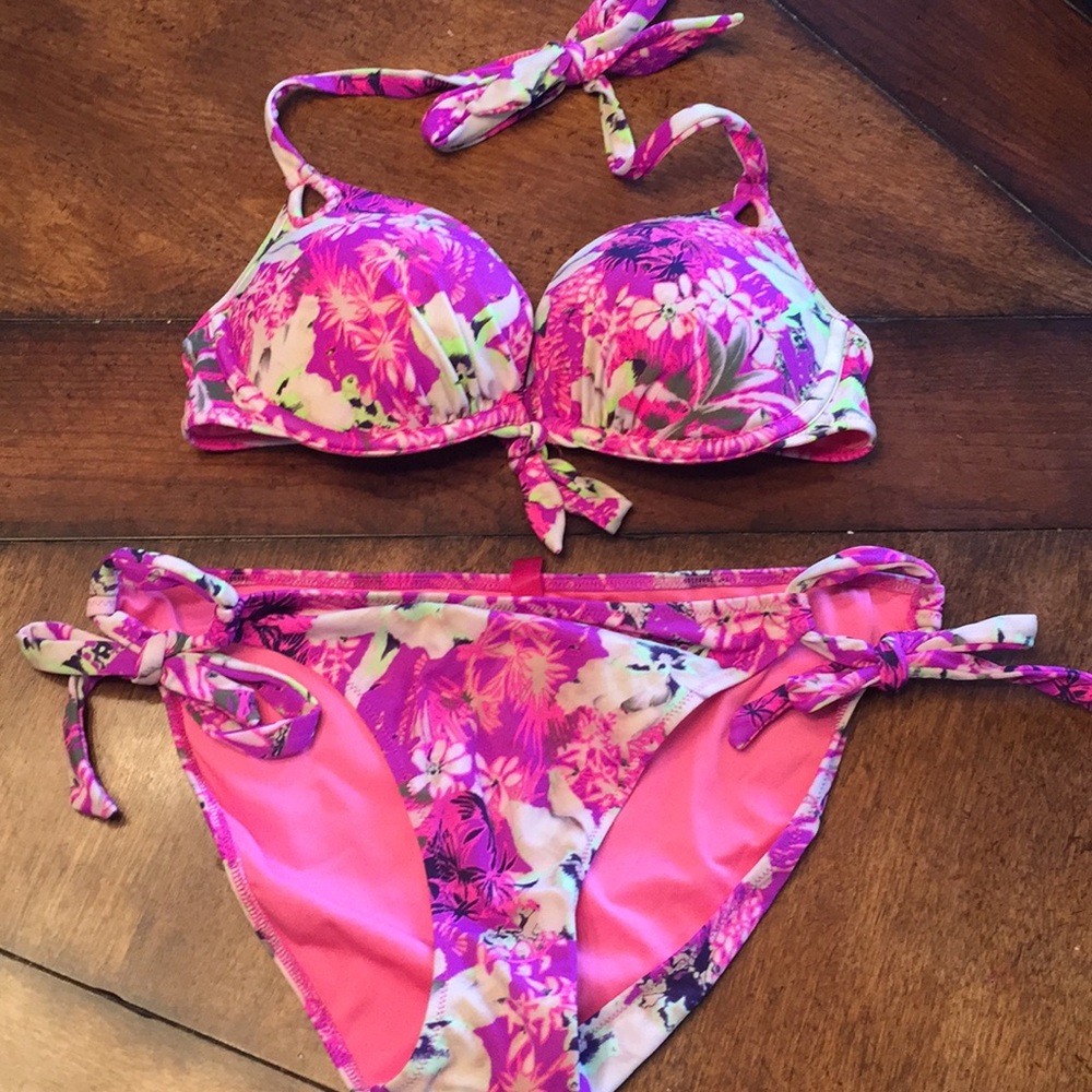Gorgeous Floral Victoria’s Secret Swimsuit